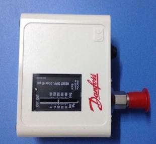 丹佛斯高壓壓力開關(guān)060-1173手動(dòng)KP5型 電工電氣領(lǐng)域的精準(zhǔn)守護(hù)者